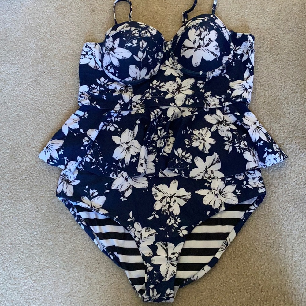 Navy Floral Tankini